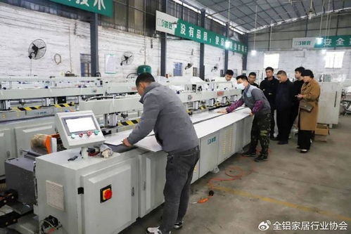 佛山锐匠机械 实木家具、护墙板与全铝家居设备的智造之路与互联网销售